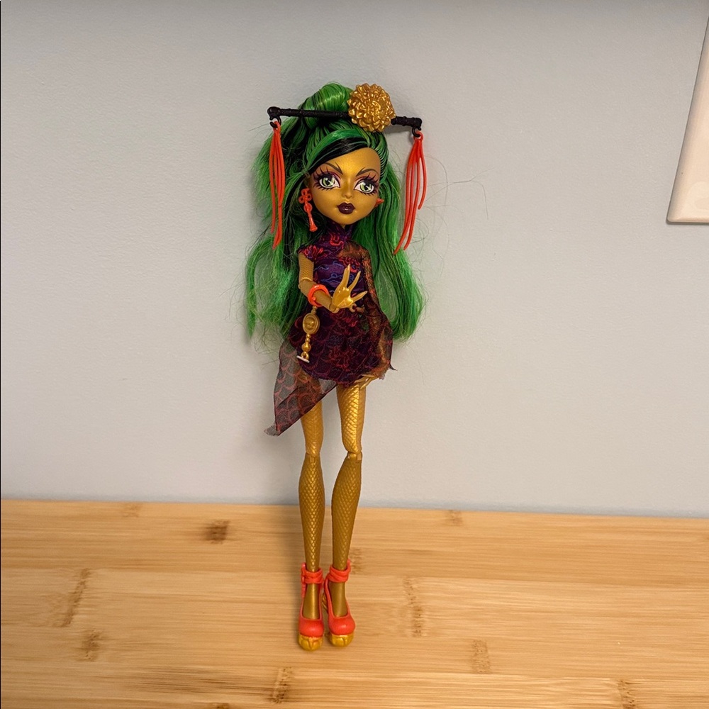 Monster High Scaris City Of Frights Jinafire Long Doll 2012 Mattel